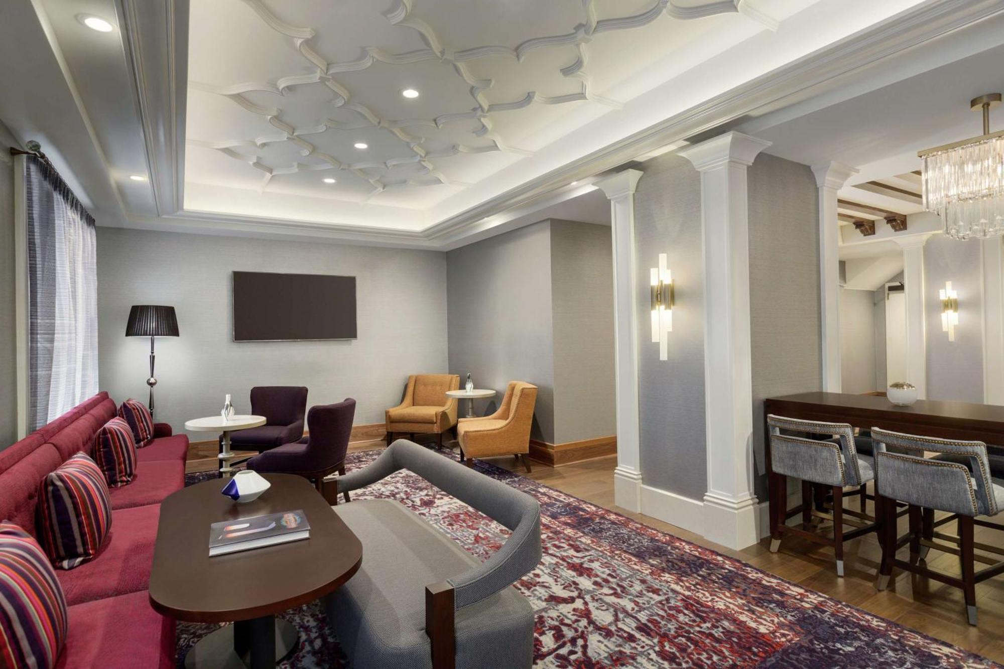 Hotel Hilton Checkers Angeles 3*