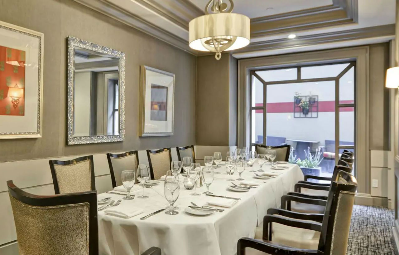 Hilton Checkers Angeles Hotel